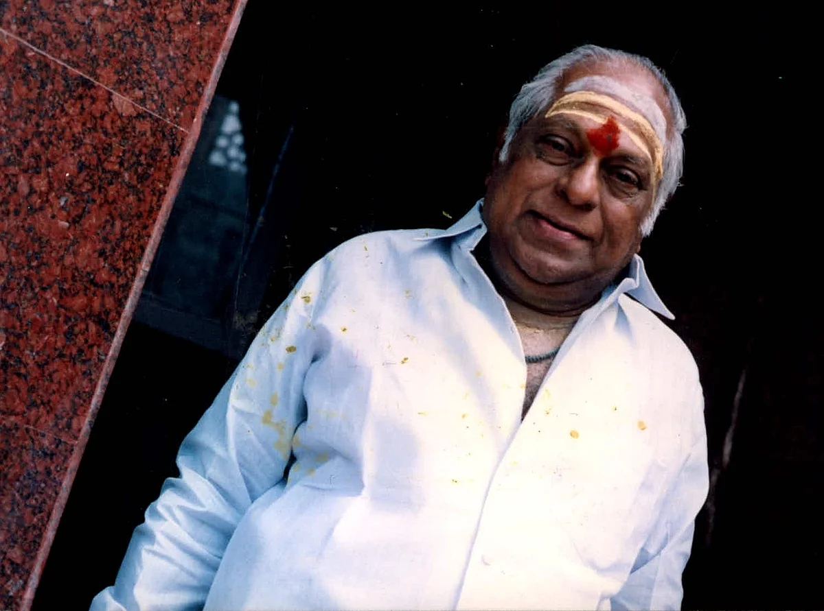 Naan Oru Rasigan - M.S.Viswanathan