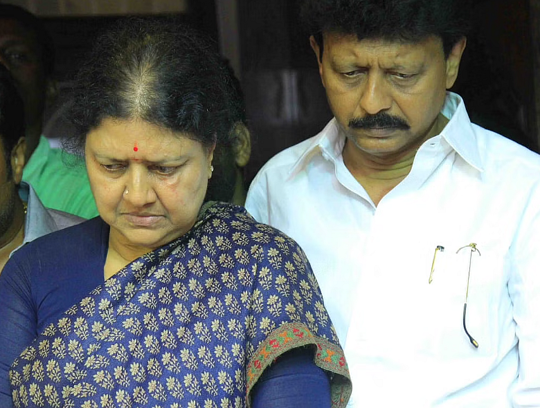 சசிகலா - திவாகரன்