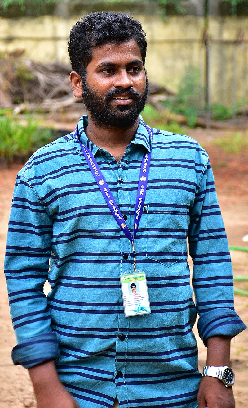 தோட்டக்கலை அலுவலர் அன்பரசு