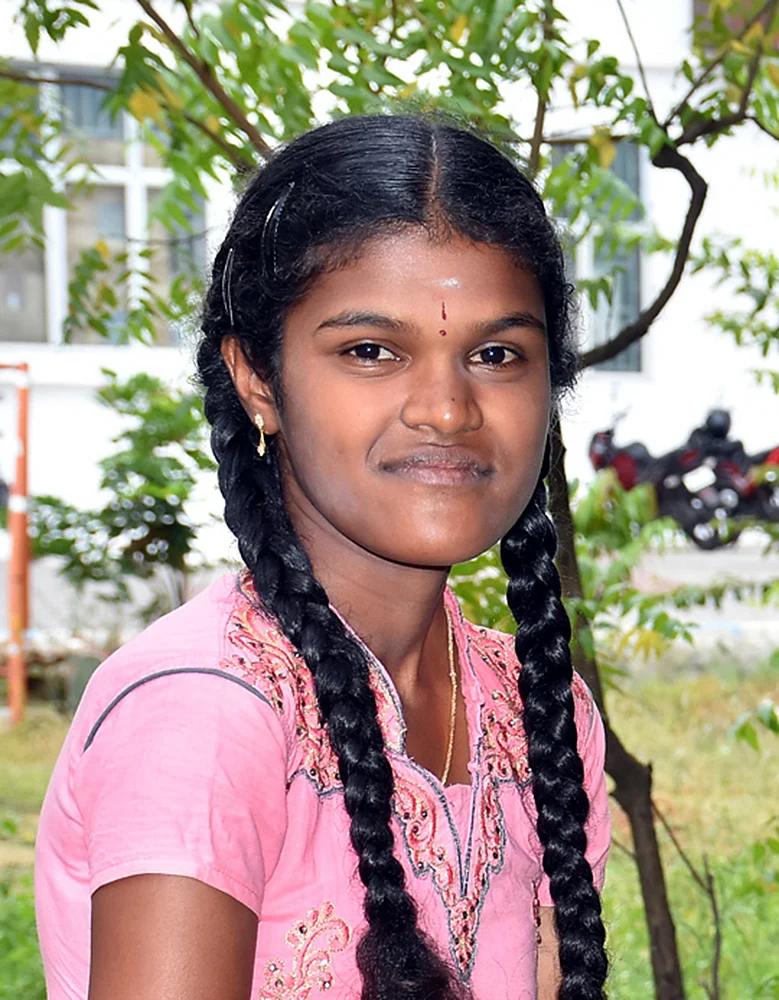 ஜூ.வி ஆக்ஷன் - 600-க்கு 591 மார்க்... மாற்றுத்திறனாளி மாணவிக்கு சீட் தர மறுத்த கல்லூரி!