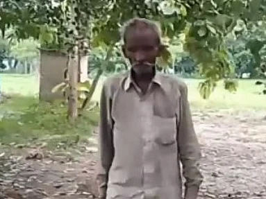 `சபதம் நிறைவேறாமல் குளிக்க மாட்டேன்...’ - 22 ஆண்டுகளாகக் குளிக்காமல் இருக்கும் பீகார் மனிதர்