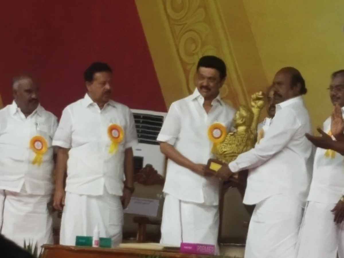 அமைச்சர்கள் - முதலமைச்சர் - துணை சபாநாயகர்
