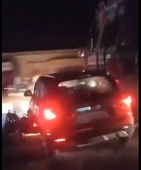 விபத்துக்குள்ளான வாகனம்