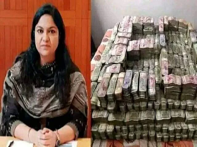 ஜார்கண்ட் முதல்வரின் உதவியாளர் பூஜா சிங்கால்(ஐ.ஏ.எஸ்)