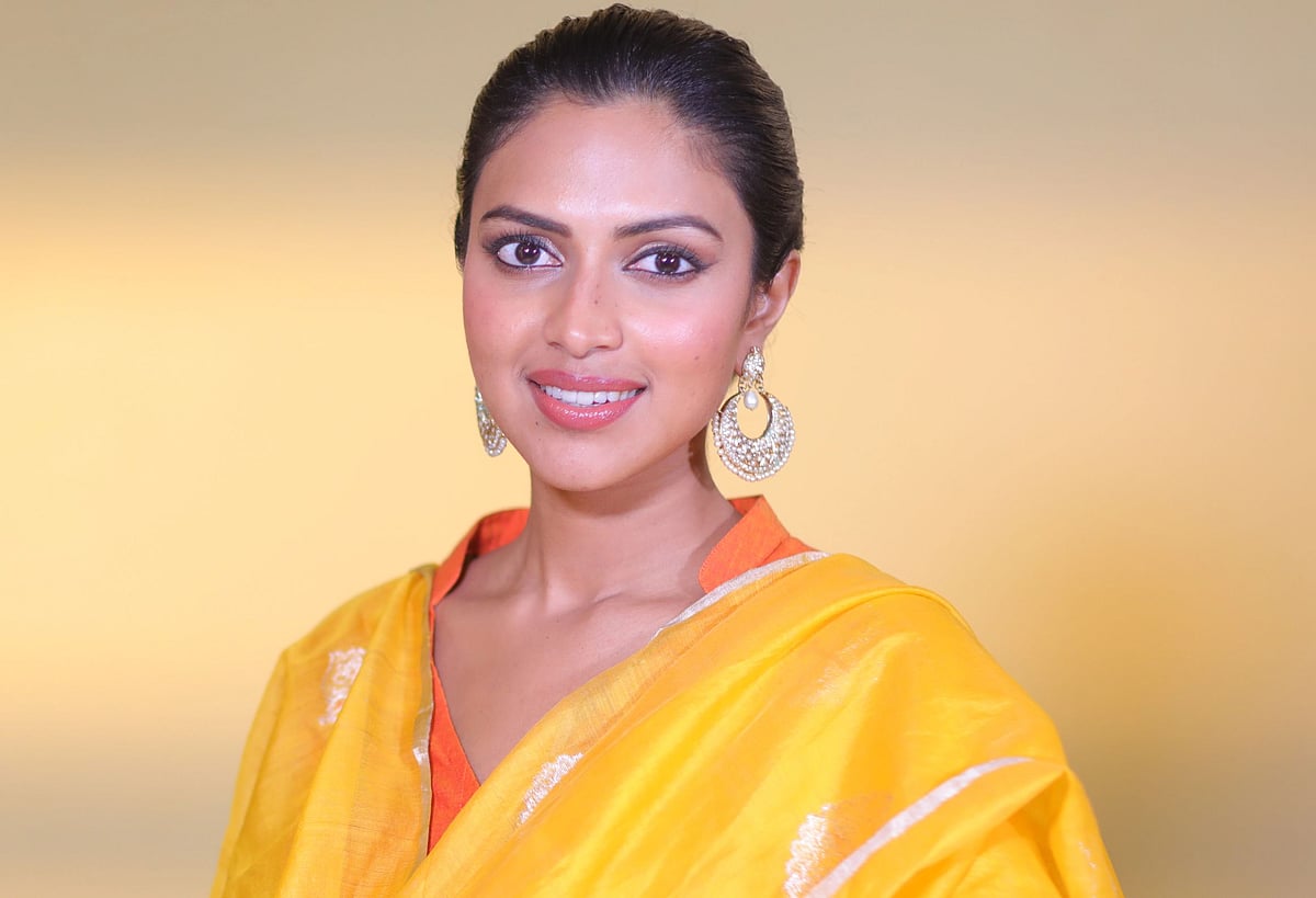 `படங்களை வெளியிடுவதாக மிரட்டி, சொத்துகளை மோசடி செய்தார்!' - அமலா பால் புகாரால் கைதான ஆண் நண்பர்