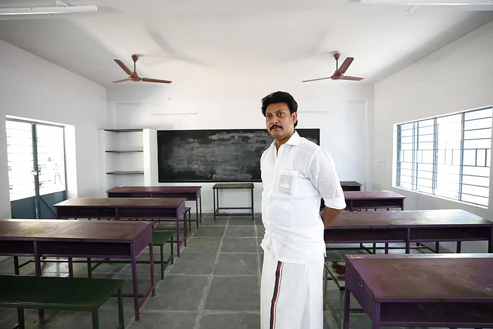 அமைச்சர் ஃபெயில்! - சொதப்பலில் பள்ளிக்கல்வித்துறை