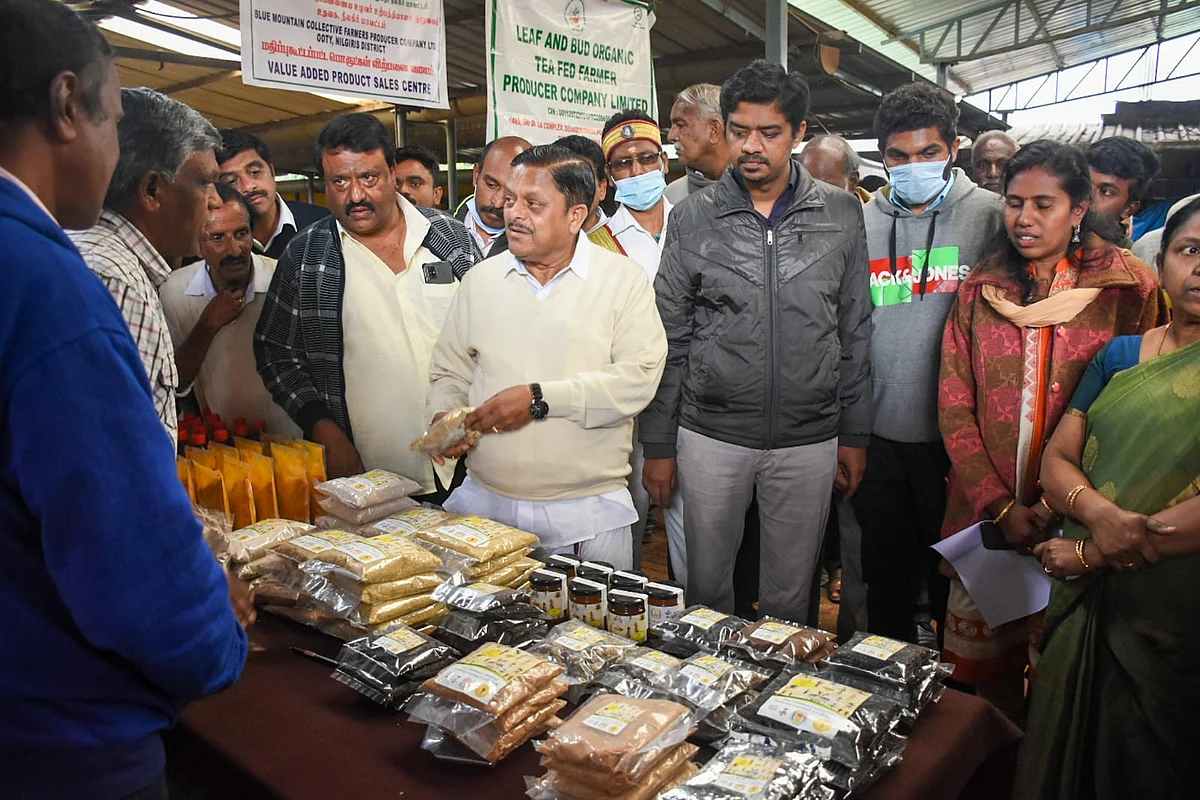 மூக்கை நுழைக்கும் அமைச்சர் மூர்த்தி முதல் கடுப்பான புதுச்சேரி ஆளுநர் மாளிகை வரை! - கழுகார் அப்டேட்ஸ்