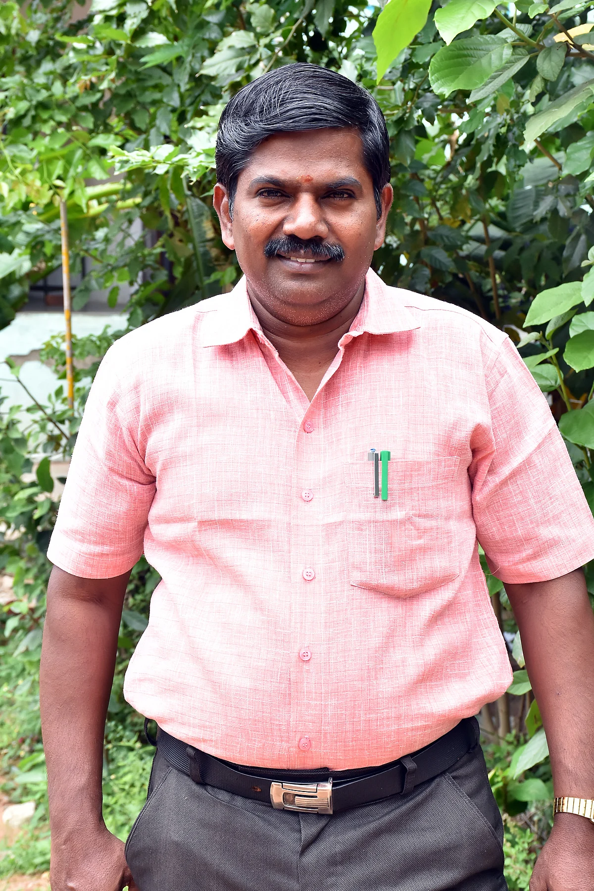 தலைமையாசிரியர் கர்ணன்