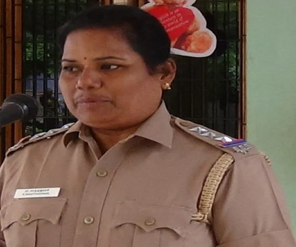 தற்கொலைக்கு முயன்ற இன்ஸ்பெக்டர் சாந்தகுமாரி