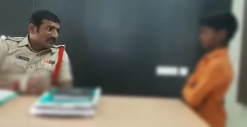 சிறுவன் புகார்