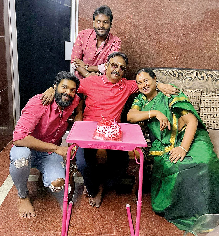 70-வது வயதில் கேப்டன்... கரைசேருமா தே.மு.தி.க கப்பல்?