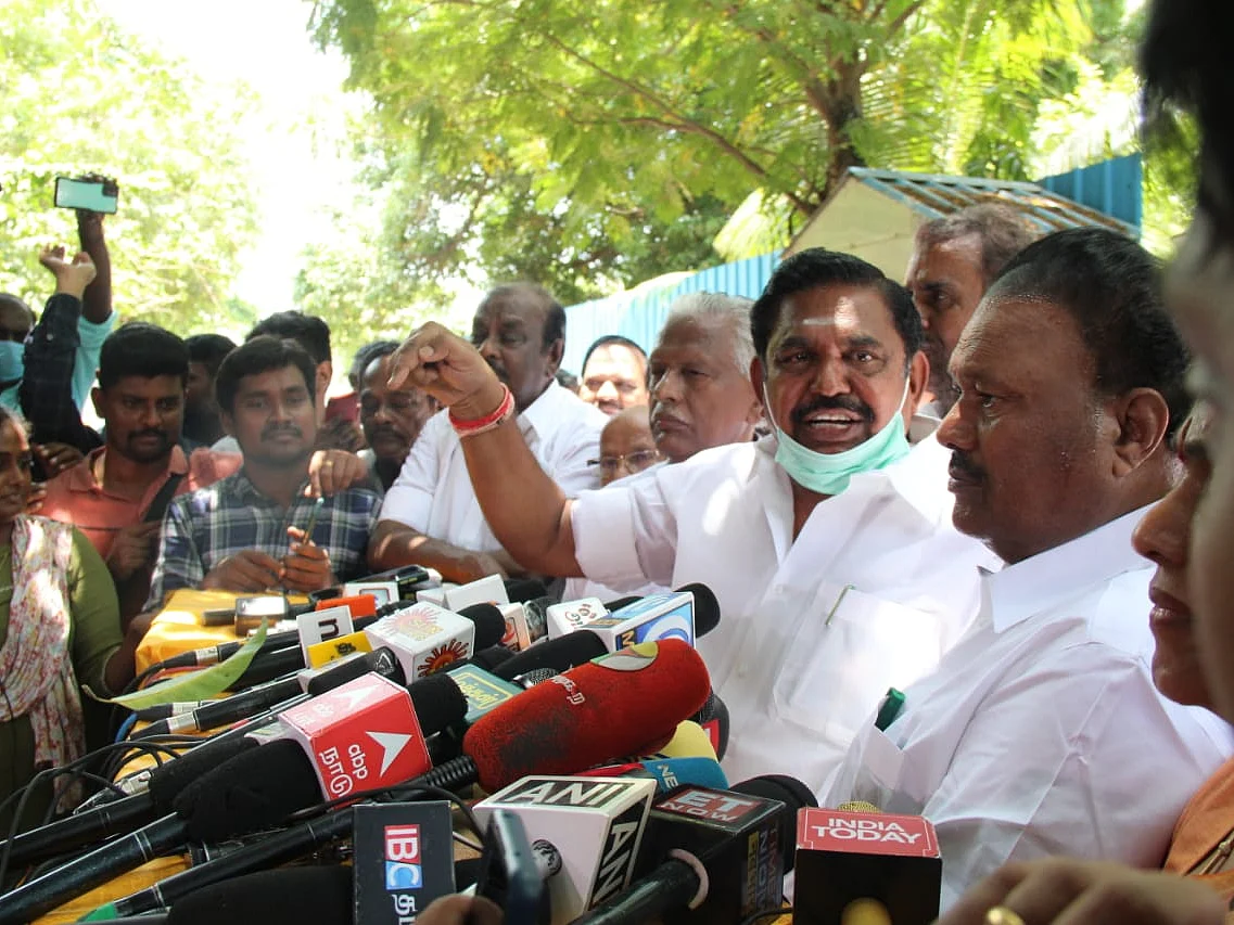 ``பதவி வேண்டுமென்றால் அடிக்கடி அழைப்பு கொடுப்பார்” - பன்னீர் கோரிக்கையை நிராகரித்த எடப்பாடி