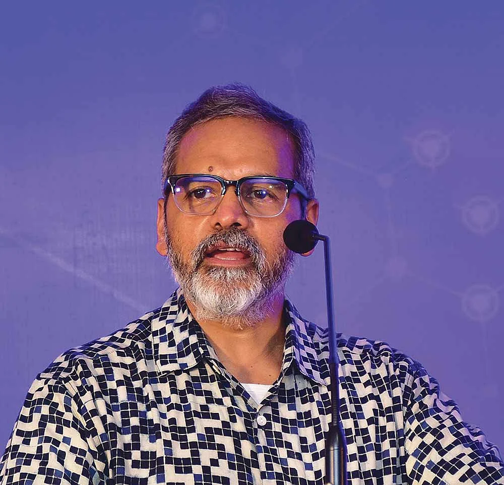 பா.சீனிவாசன்