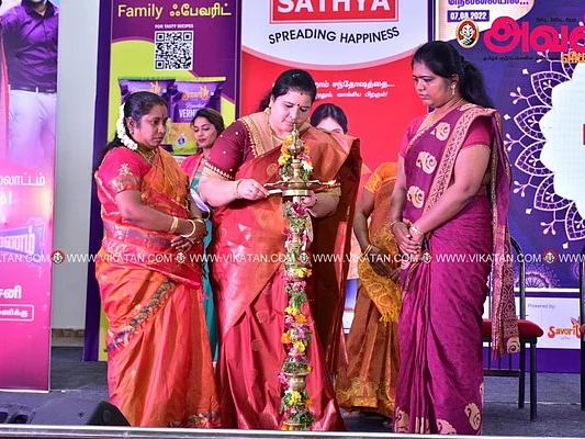 நெல்லை: அவள் ஜாலி டே... ஆட்டம் பாட்டத்துடன் வாசகிகள் கொண்டாட்டம்!