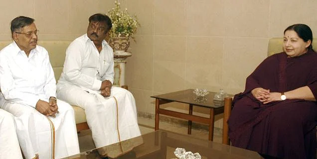 ஜெயலலிதா, விஜயகாந்துடன் பண்ருட்டி ராமச்சந்திரன்