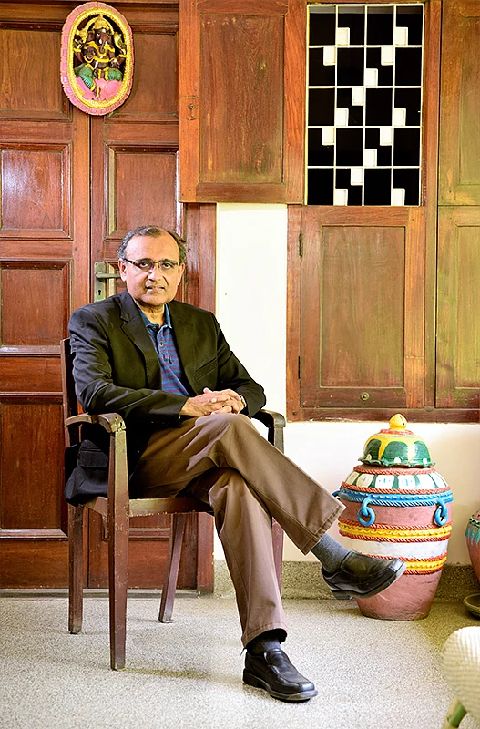 “உலகின் பிரச்னைகளுக்குத் தீர்வு தரும் நாடாக இந்தியா மாறியிருக்கிறது!”