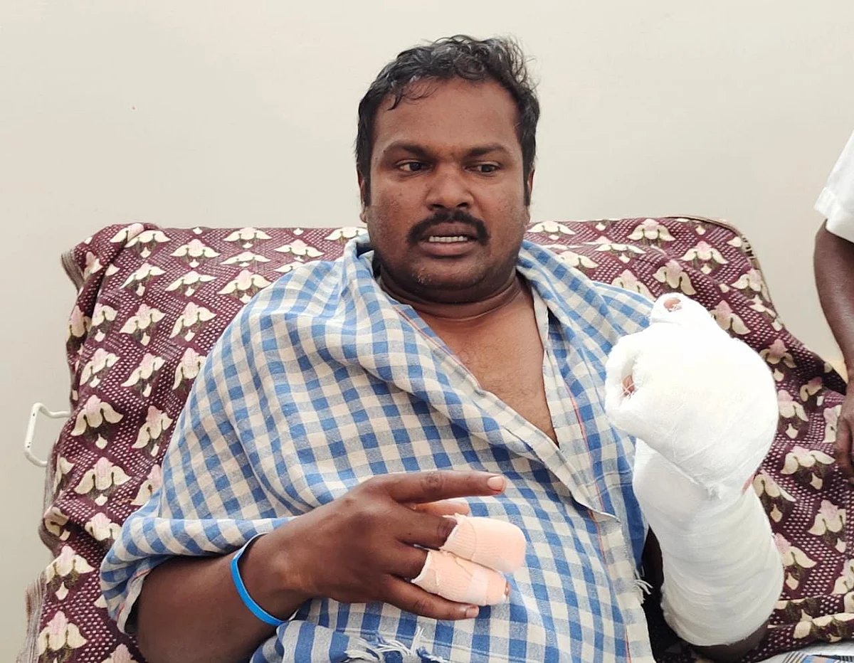 தாக்குதலுக்குள்ளான மருந்துக்கடைக்காரர்