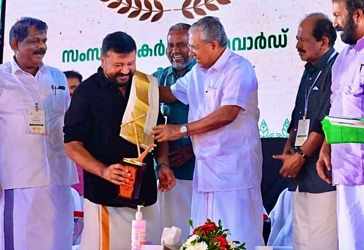 ``பத்மஸ்ரீ விருதை விட
உயர்ந்ததாக நினைக்கிறேன்'' சிறந்த விவசாயி விருது பெற்ற நடிகர் ஜெயராம்!