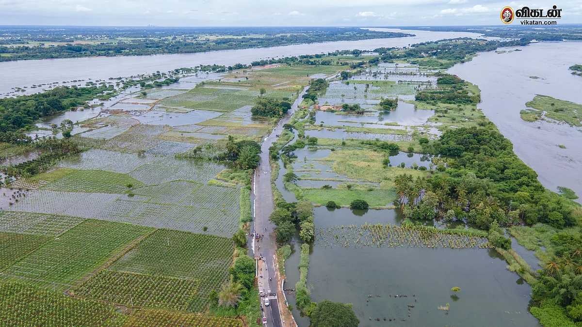 காவிரி ஆற்றில் வெள்ளம்