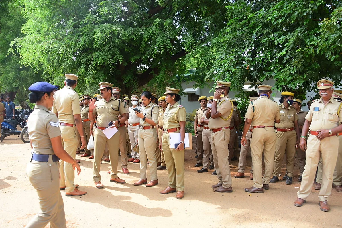 சிறப்பு முகாம்