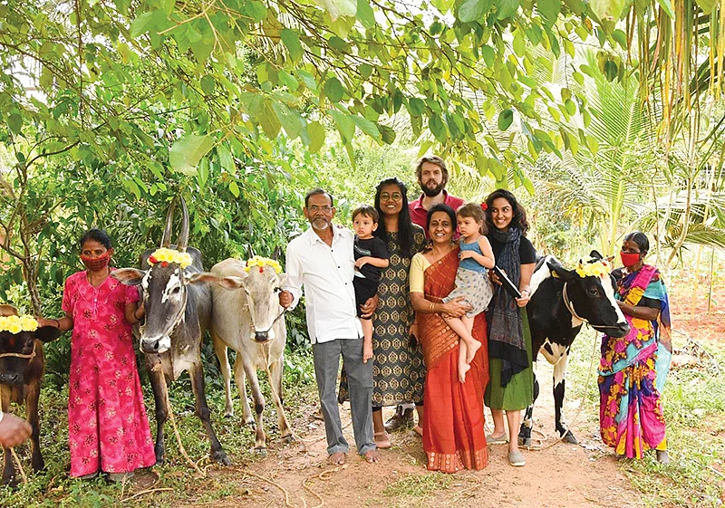 குடும்பத்தினருடன்