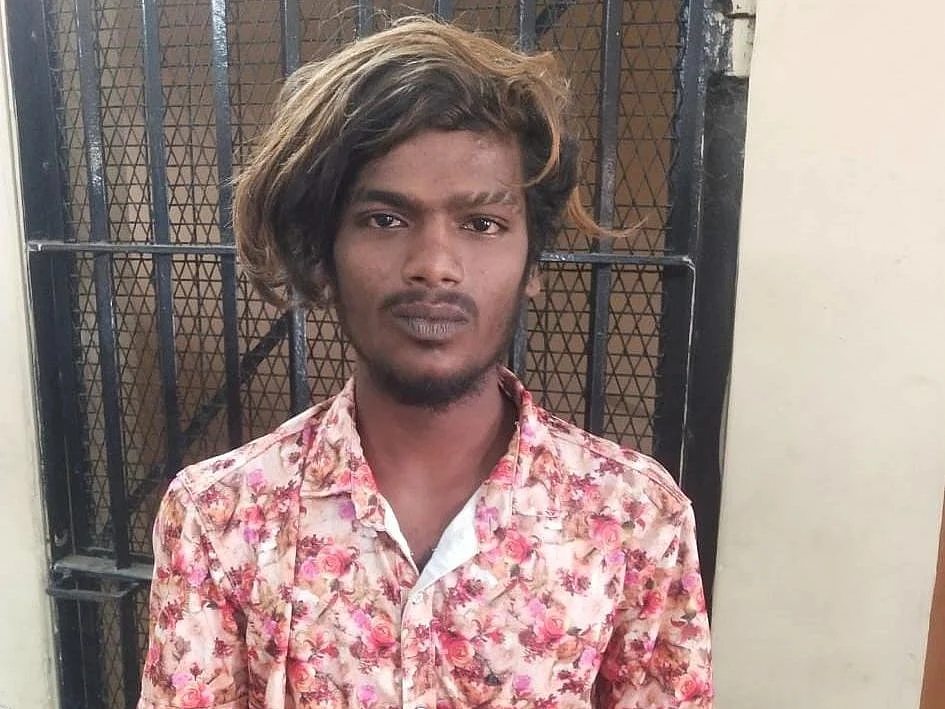 கரூர்: காவல் நிலையத்திலிருந்தே தப்பியோடிய பிக்பாக்கெட் திருடன் - சுற்றிவளைத்த போலீஸார்!