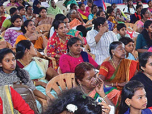 “இந்த சண்டே எங்க டே!”