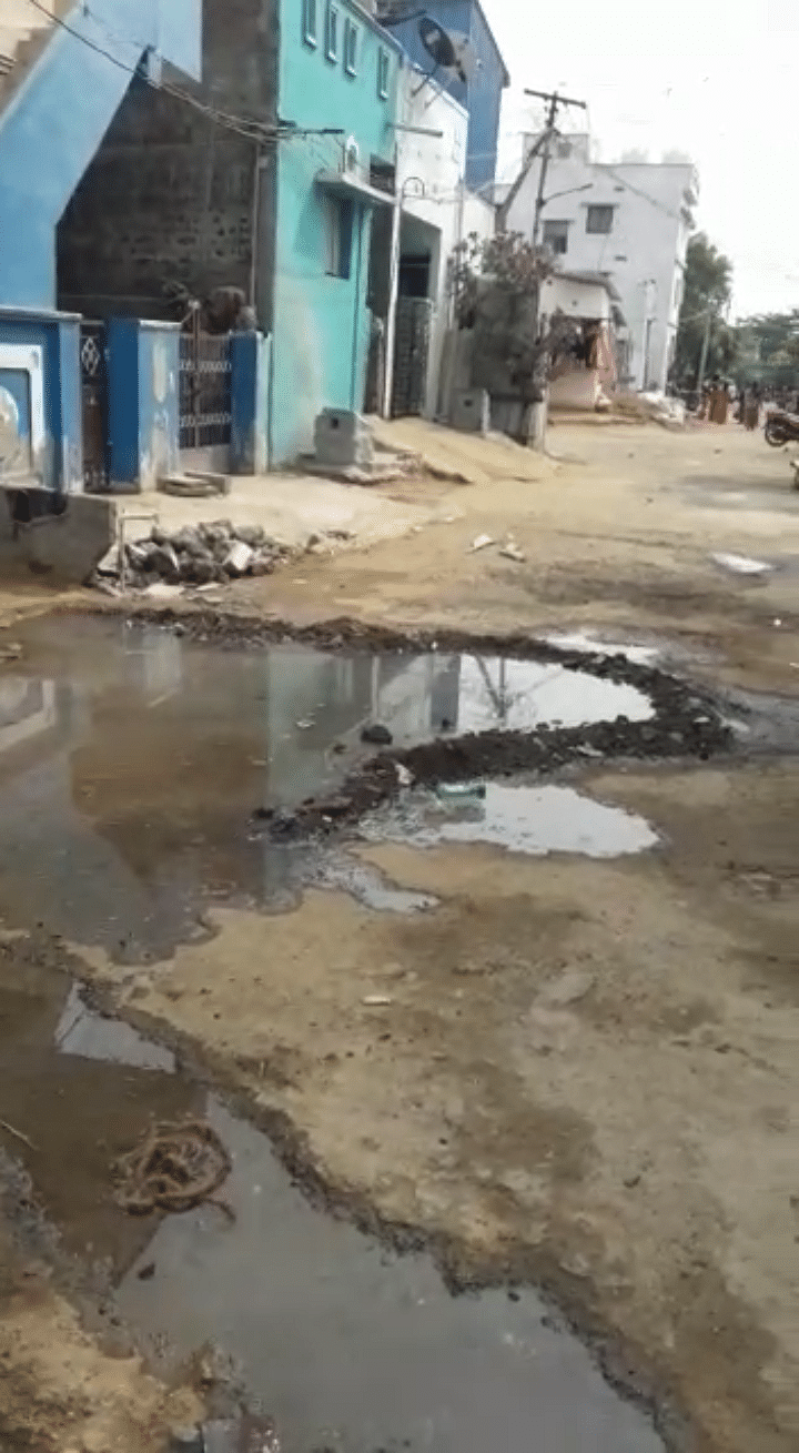 கோவை: கழிவுநீர் வெளியேற வழியில்லை; 27 ஆண்டுகளாகச் சிரமப்படுகிறோம்! - கலங்கும் மக்கள்