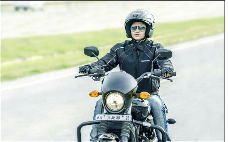 வினு விமல் வித்யா: சதுரங்க நகரத்தில் ஒரு செல்ஃபி!
