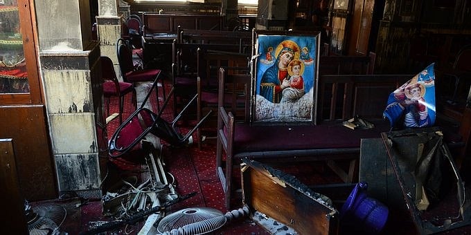 எகிப்து: தேவாலயத்தில் பயங்கர தீ விபத்து... 15 குழந்தைகள் உட்பட 41 பேர் பலியான சோகம்! 