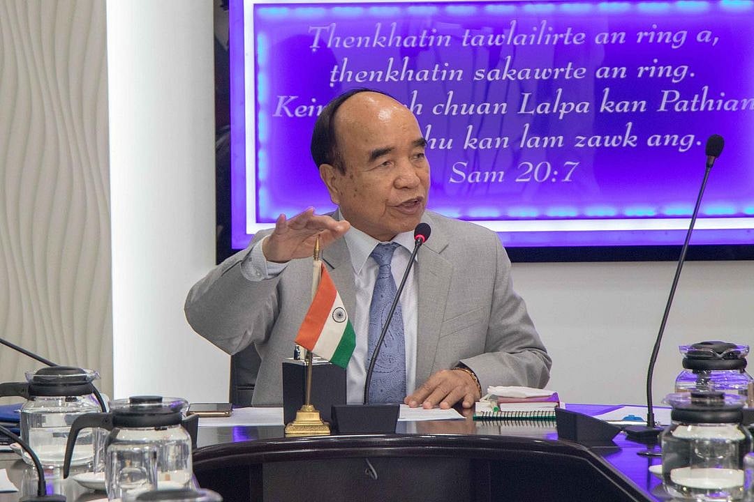 ``என் மகள் செய்த காரியத்தை நினைத்து வருந்துகிறேன்..!