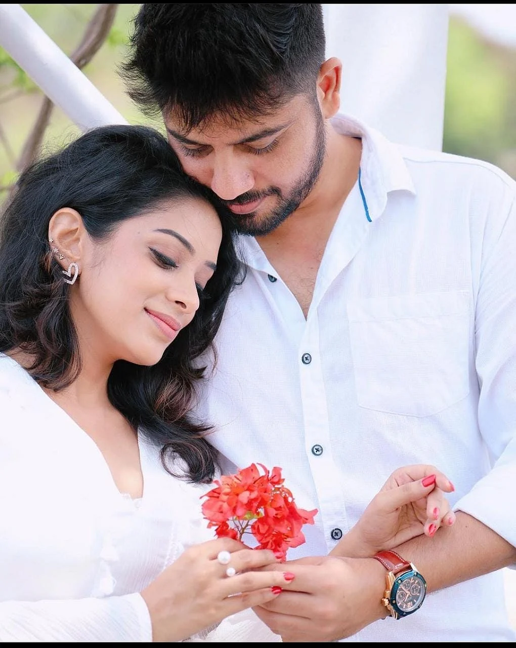 தன் கணவருடன் தியா