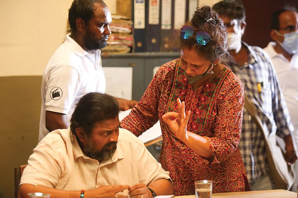 “இளையராஜா முன்னாடி ஆயிரம் தடவை தரையில் உட்காருவேன்!”