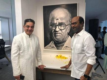 அனந்துவின் ஓவியத்துடன் ரஜினி, கமல்