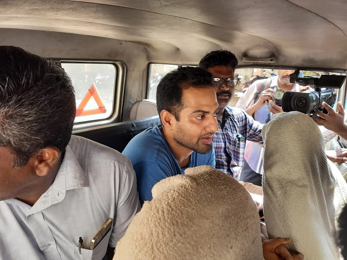 `படங்களை வெளியிடுவதாக மிரட்டி, சொத்துகளை மோசடி செய்தார்!' - அமலா பால் புகாரால் கைதான ஆண் நண்பர்