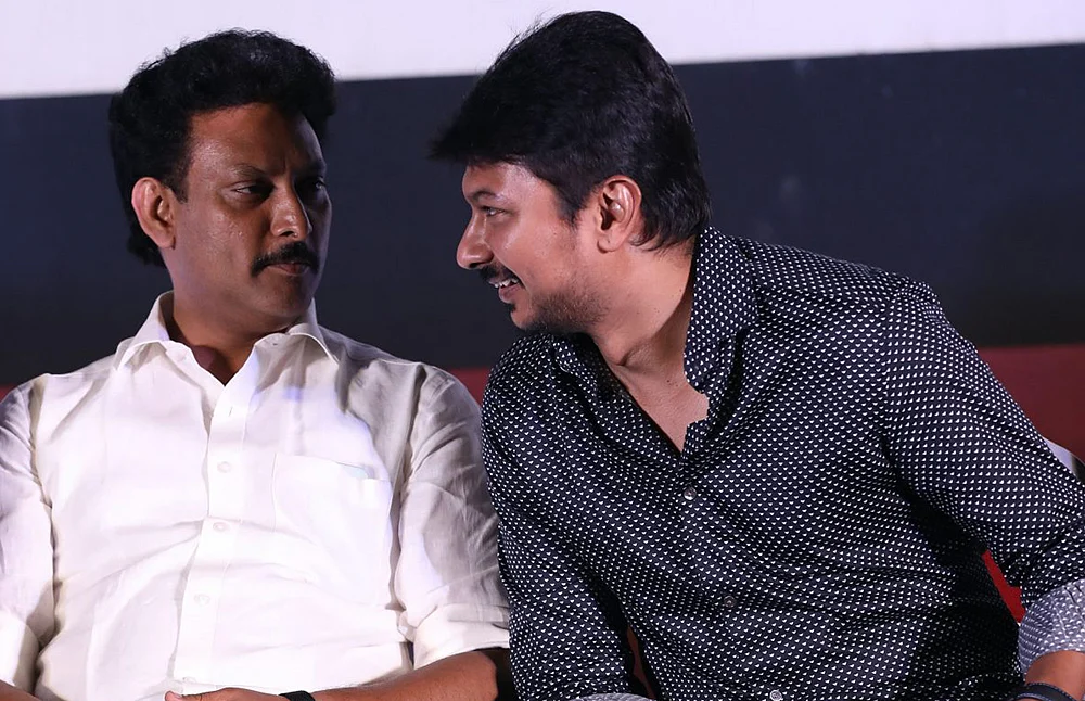 அமைச்சர் ஃபெயில்! - சொதப்பலில் பள்ளிக்கல்வித்துறை