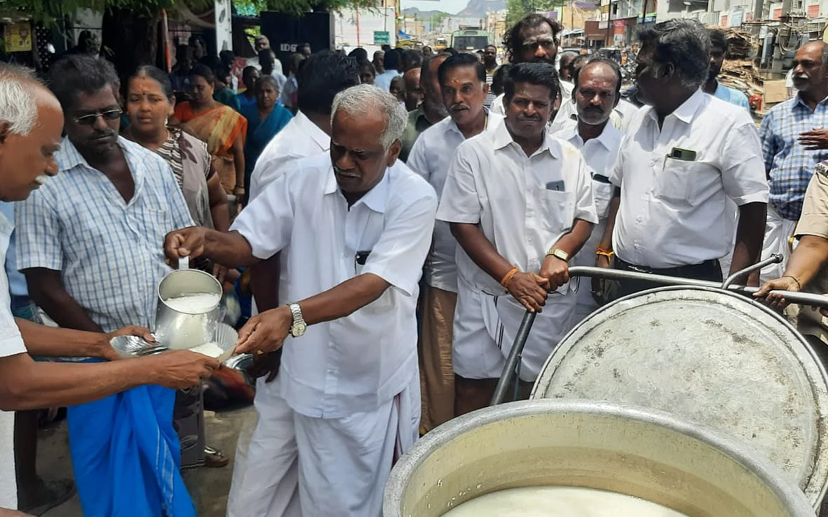 சக்கம்பட்டி மக்கள்