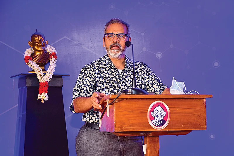 பா.சீனிவாசன்