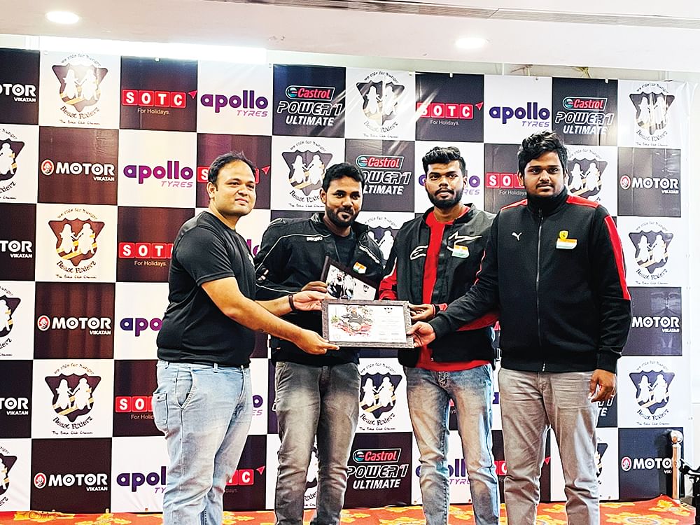 பீஸ்ட் ரைடர்ஸின் ஜாலி ரைடு!