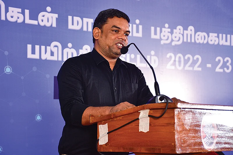 சிவபாலன் இளங்கோவன்