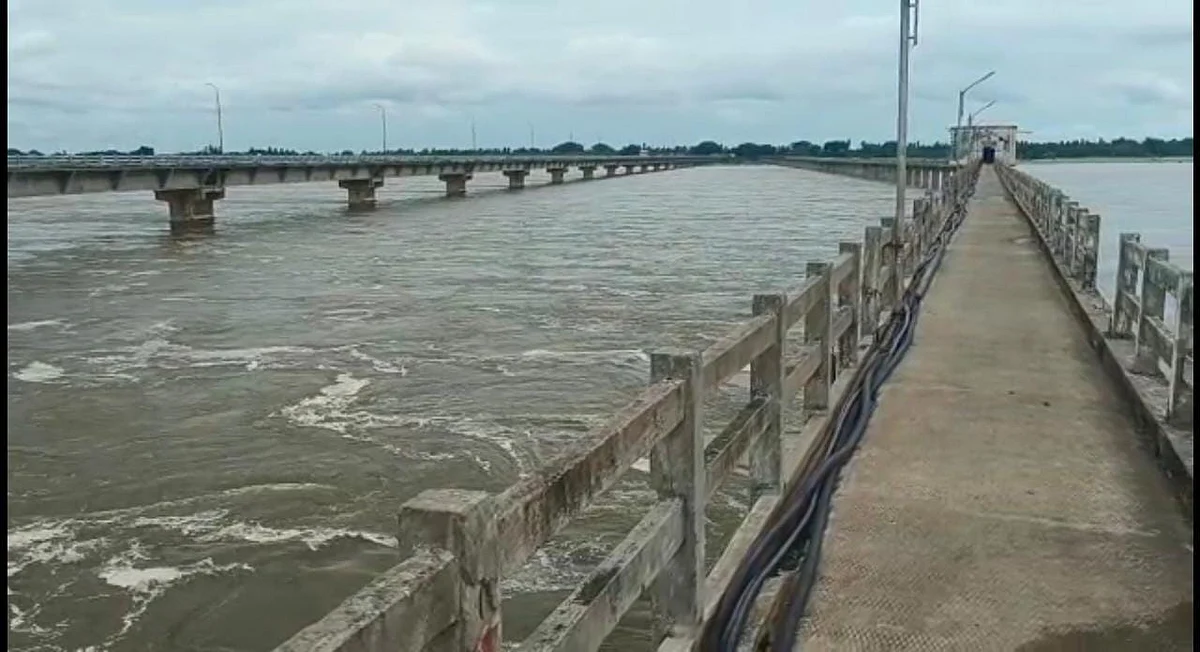 கொள்ளிடத்தில் அதிக அளவில் வெள்ளப்பெருக்கு