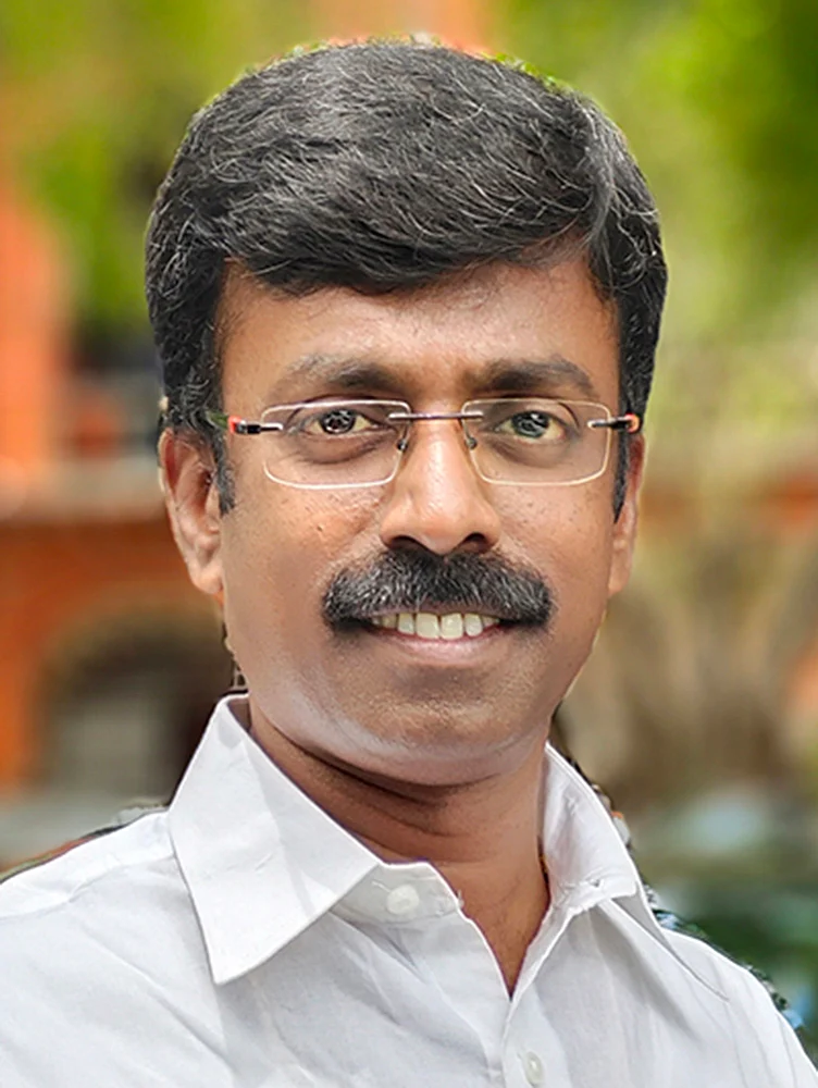 பாபு முருகவேல்