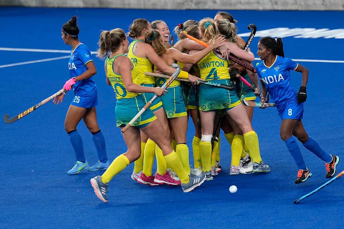 India at CWG: Day 8 Highlights:
மல்யுத்தத்தில் பதக்க மழை! 3 தங்கம், 1 வெள்ளி, 2 வெண்கலம் வென்று கலக்கல்!