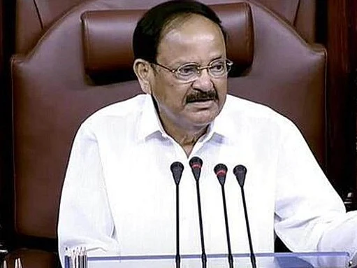 ``அன்புக்கு நன்றி... நாம் போட்டியாளர்களே தவிர எதிரிகள் அல்ல!'' - வெங்கைய நாயுடு உருக்கம்