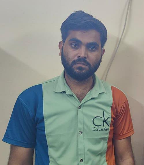 வேலைக்குச் சேர்ந்த 10-வது நாளில் பணத்துடன் எஸ்கேப்; போலீஸிடம் வசமாக சிக்கிய அண்ணன், தம்பி - எப்படி?