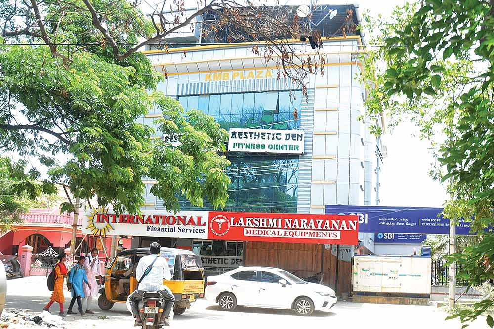 ‘ஐ.எஃப்.எஸ்’ சுருட்டலில் அரசியல் தலைகள்..? காணாமல் ஏஜென்டுகள்... கண்ணீரில் மக்கள்..!