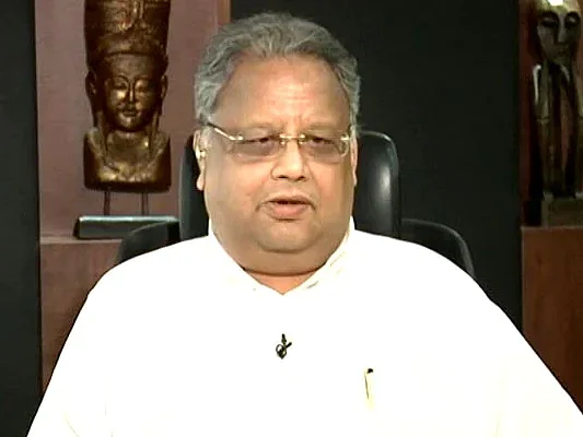 பங்குச்சந்தை முதலீட்டாளர், ஆகாஷ் ஏர்லைன்ஸ் உரிமையாளர் ராகேஷ் ஜுன்ஜுன்வாலா மறைந்தார்..!