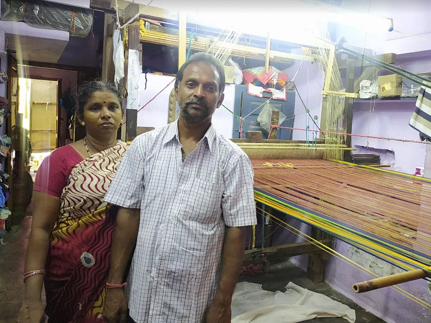 ``இந்தத் தொழிலை நம்பி எப்படி வாழுறது?’’ - தேசிய கைத்தறி தினத்தில் கலங்கும் தம்பதி!
