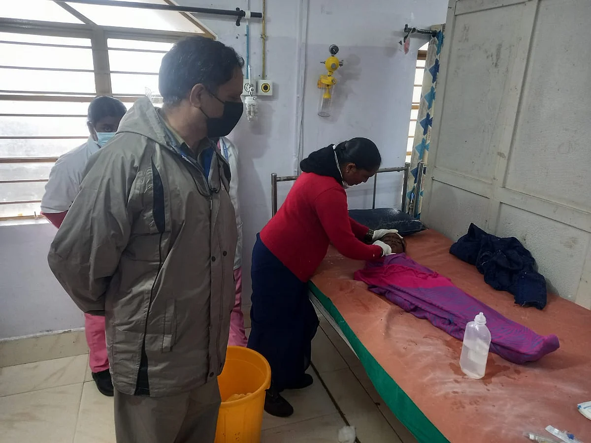 தேயிலைத் தோட்டத்துக்குச் சென்ற சிறுமி... கழுத்தைக் கவ்விக் கொன்ற சிறுத்தை! - அச்சத்தில் மக்கள்