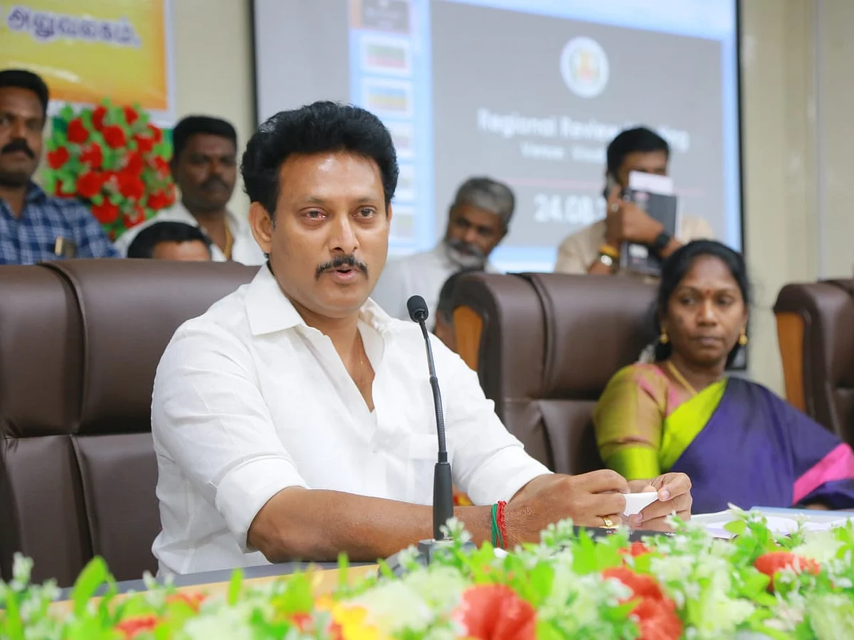 ``அரசுப் பள்ளி மாணவர்களை வெளிநாடு அழைத்துச் செல்ல திட்டம்!"- அமைச்சர் அன்பில் மகேஸ் பொய்யாமொழி தகவல்